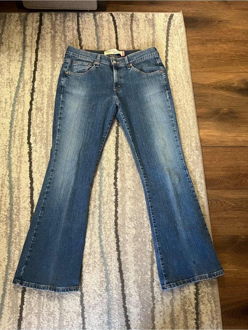 Vintage Y2K Levi’s 515 bootcut jeans, size 8S
